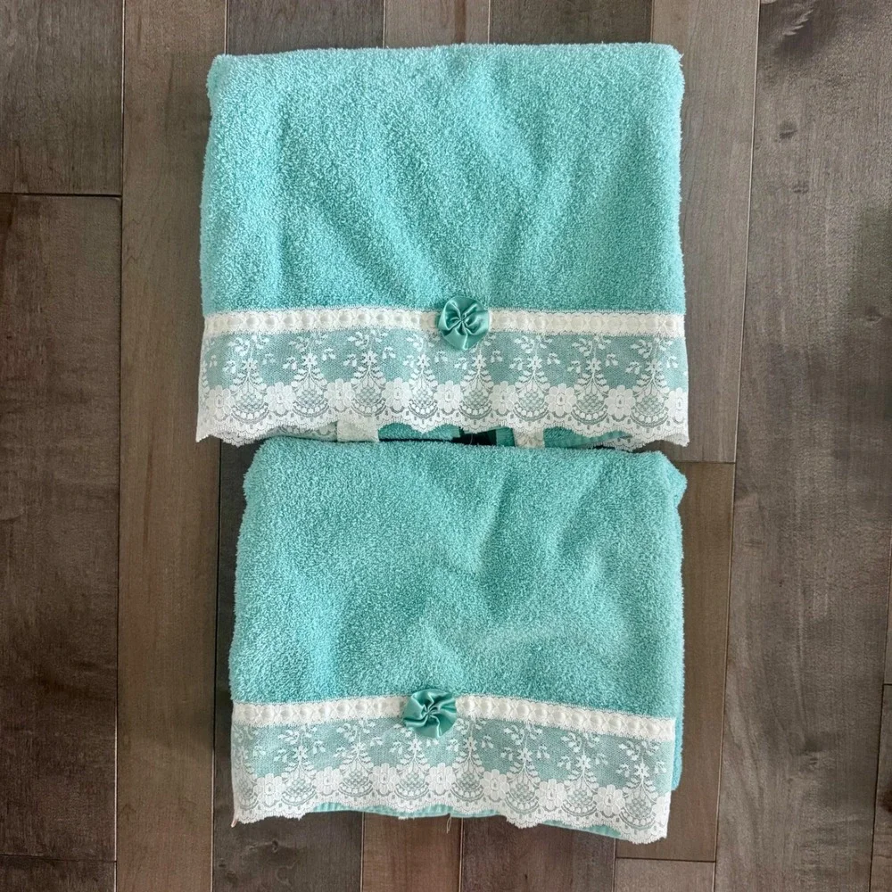Vintage Dundee Aqua Turquoise 5 Piece Towel Set Lace Rosette 100% Cotton USA